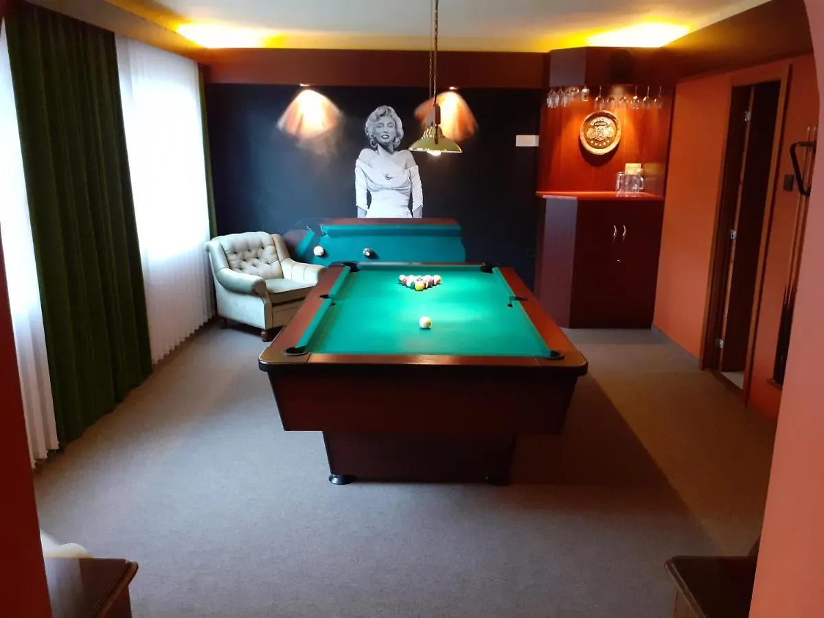 Ferienhaus Apartmanhaz Zalanki Eger
